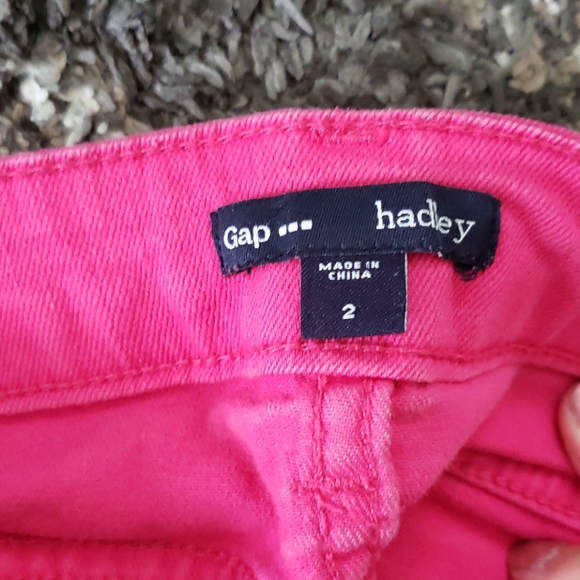 Pink size 2 shorts - Picture 3 of 3